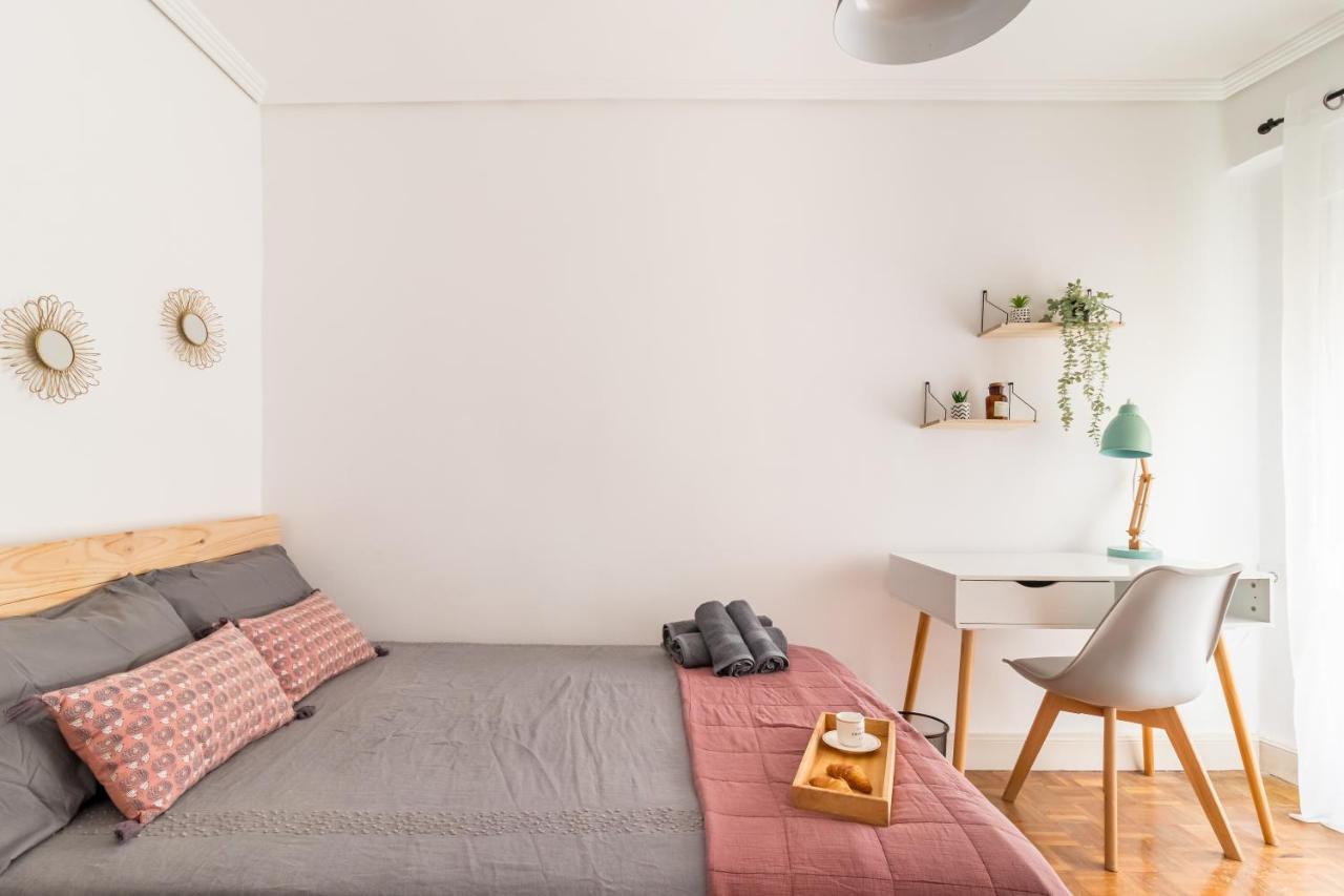 Moderno Apartamento En Pleno Centro Santander Eksteriør billede